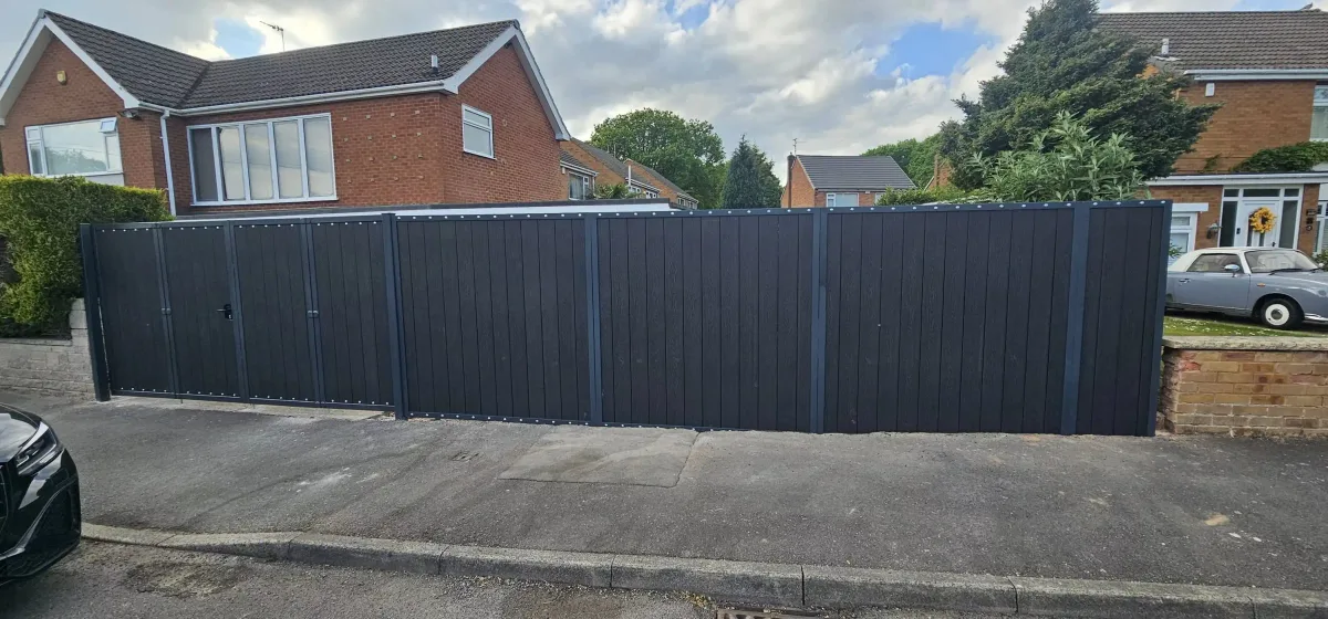 Bespoke steel panel fencing Nottinghamshire — vertical bar boundary fencing